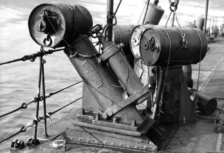 depth charge thrower on ship