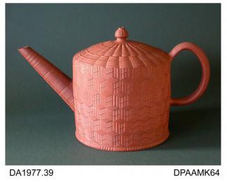 Teapot, red stoneware, drum shape, bands of zig-zag engine-turned decoration on body, moulded basketweave handle, pseudo-Chinese seal mark on base, attributed to William Greatbatch, Fenton, Stoke-on-Trent, Staffordshire, c1770-1780
