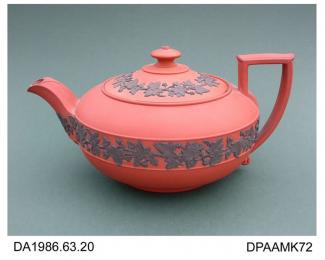 Teapot, red stoneware, low round shape (Wedgwood's no 43 or Egyptian shape), relief-moulded ivy borders in black, impressed WEDGWOOD x O on base, made by Wedgwood, Etruria, Stoke-on-Trent, Staffordshire, c1830-1850